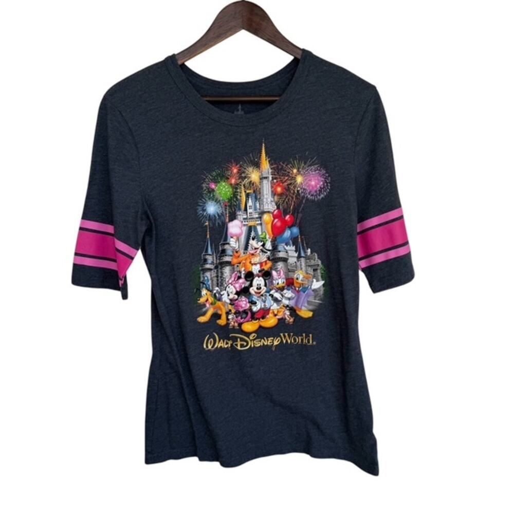 Disney Parks Dark Gray and Pink Short Sleeve Tee - Large